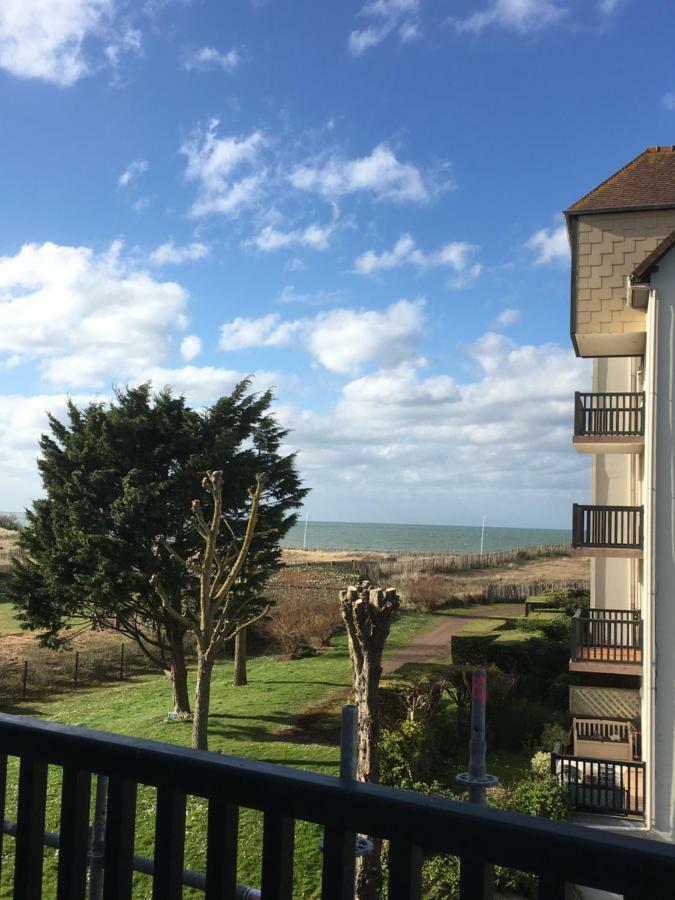 Plage Et Mer Service Tout Compris Cabourg Exterior photo